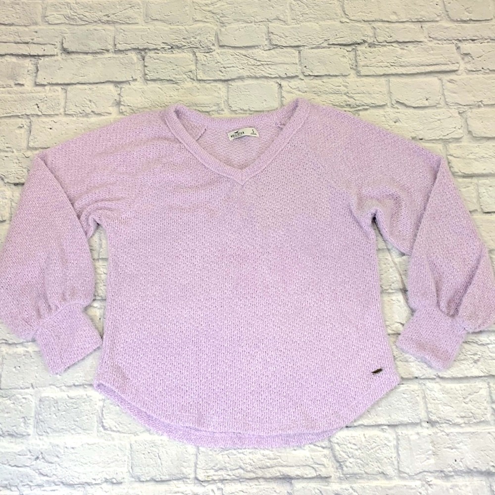 Hollister Bell sleeve soft crop sweater. Light purple lavender. Size Small
